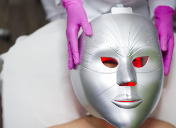 girl-receiving-facial-treatment-beauty-salon